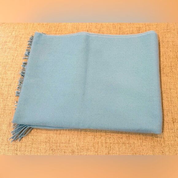 Large and rectangle sky blue wool touch long scarf - Picture 2 of 4